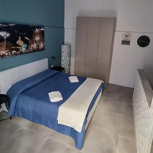 https://il-vicolo-home.catania-hotels.net